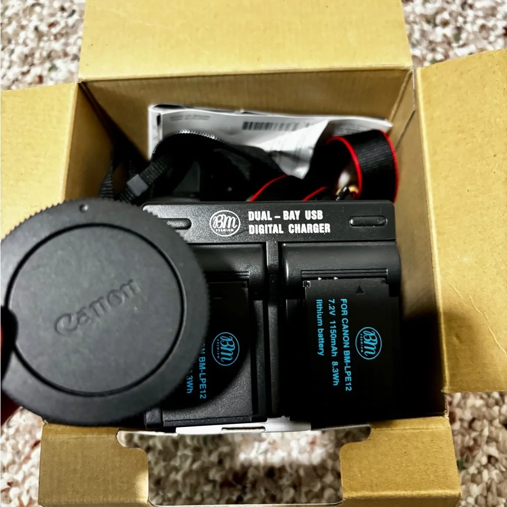 Canon EOS M50 Vlogging camera Kit with EF-M15-45mm lens